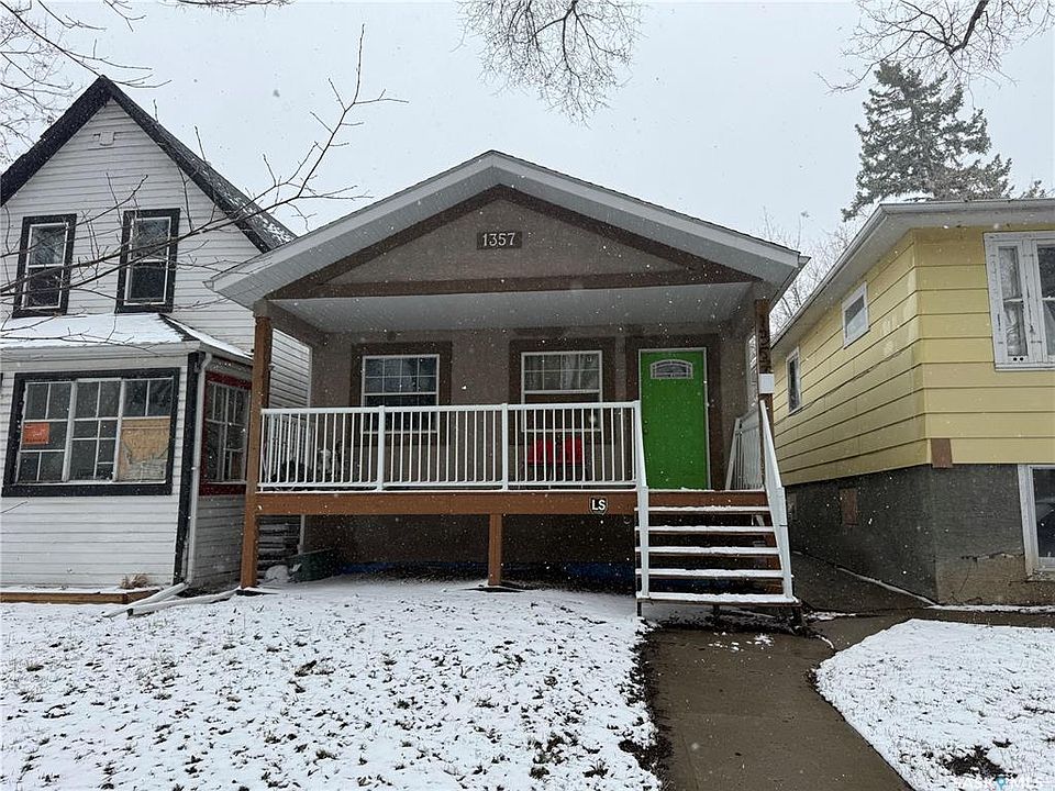 1st image of 1357 Rae STREET