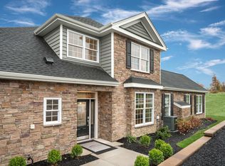 104 Patriot Ln, Gibsonia, PA 15044