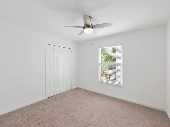 230 Lone Pine Drive, Palm Beach Gardens, FL 33410
