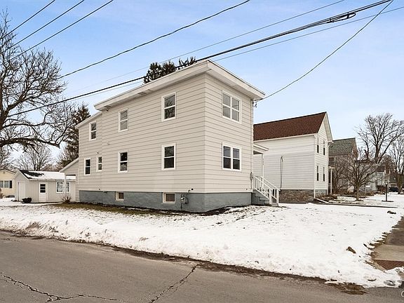 2nd image of 546 Stone St