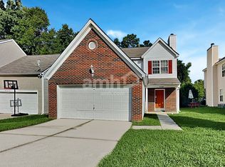 5729 Brookfield Pointe Dr, Charlotte, NC 28216