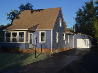 1150 Bangs St, Aurora, IL 60505