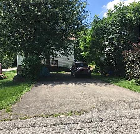 5th image of 3829 Grant St