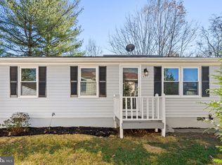 629 York Ln SE, Leesburg, VA