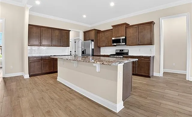 103 Cypress Park Ln — Photo 6