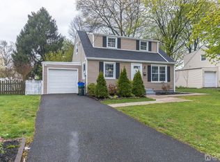 329 Redmont Rd, North Plainfield, NJ 07063