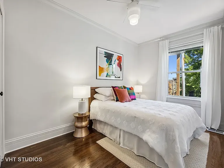 2026 N Burling St #307 — Photo 8