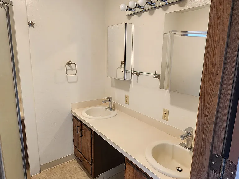 5921 E 12th Ave #5921 — Photo 11