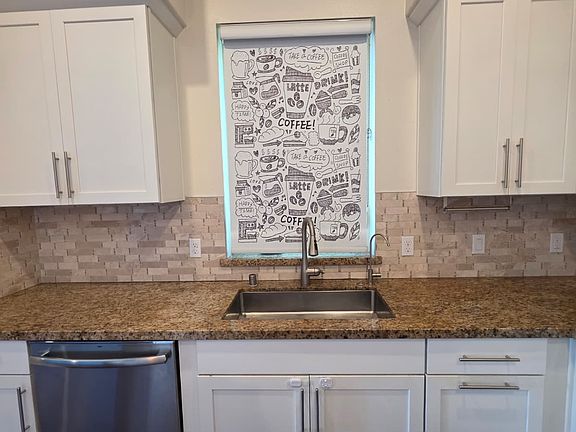 4th image of 380 Riesling Ave Unit 33