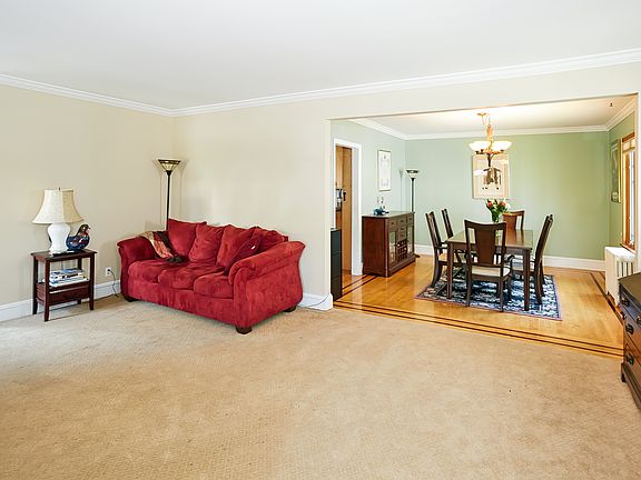 4th image of 49 Schuyler Ave