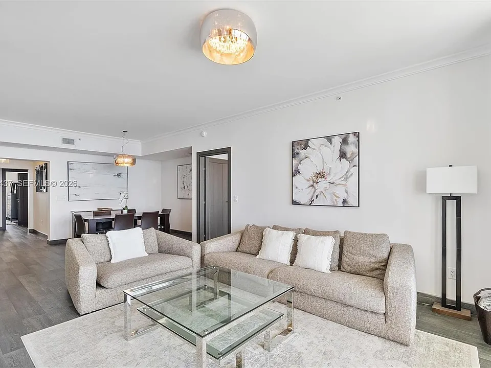 17875 Collins Ave #3005