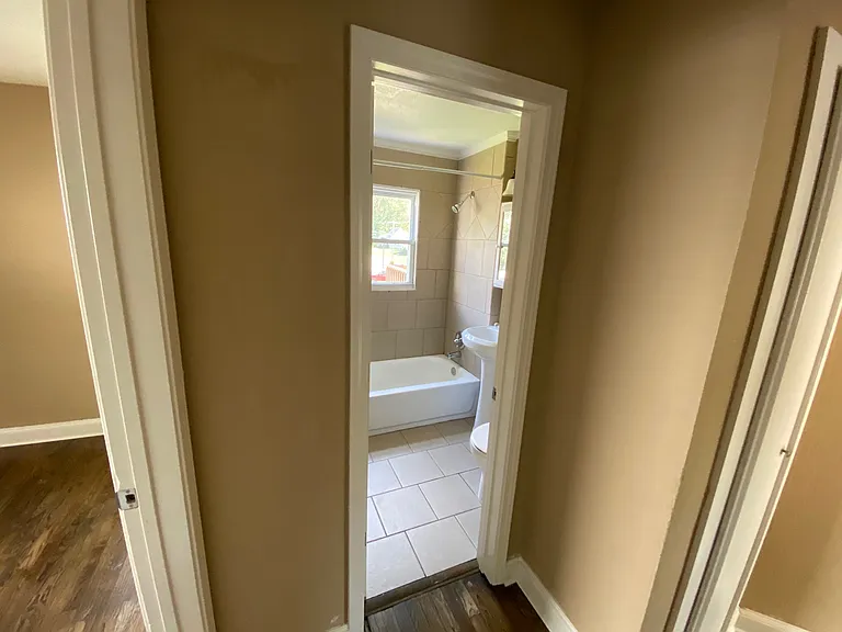 1429 Grand Ave — Photo 9