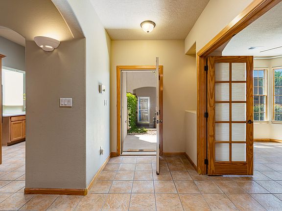 5th image of 3740 Ridge Pointe Loop NE
