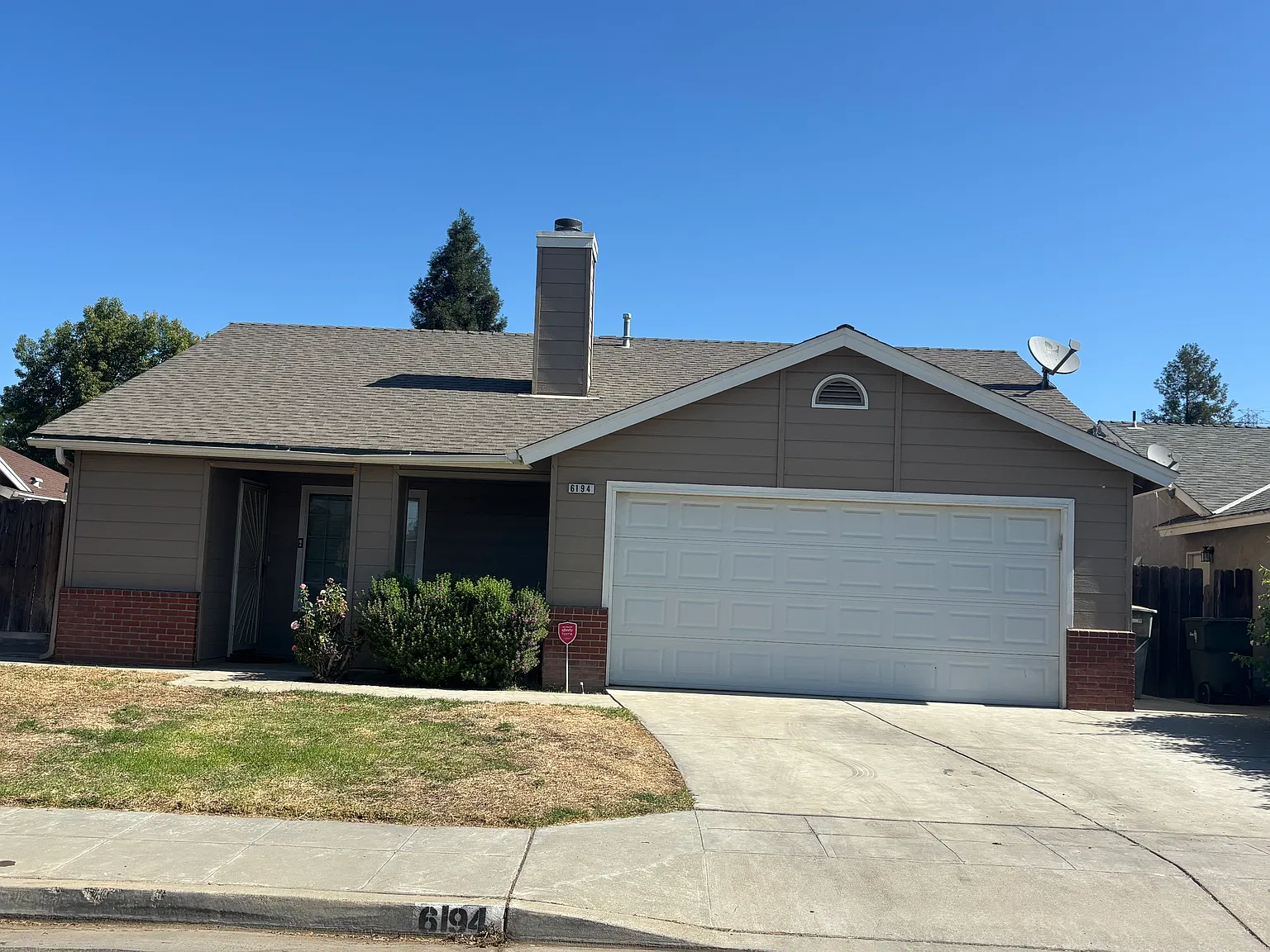 6194 W San Ramon Ave — Photo 1