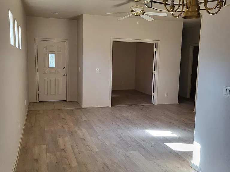 995 Piedmont Ct — Photo 11
