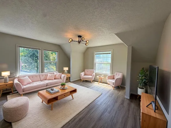 777 W 10th Ave #B, Eugene, OR 97402