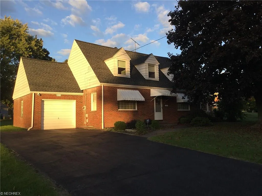 4553 Euclid Blvd photo 1
