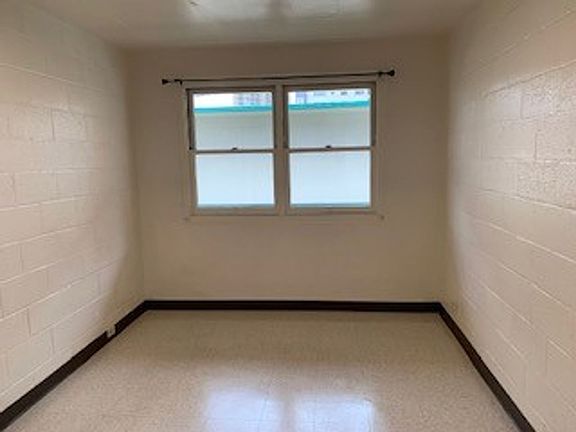 5th image of 546 Lauiki St APT 12
