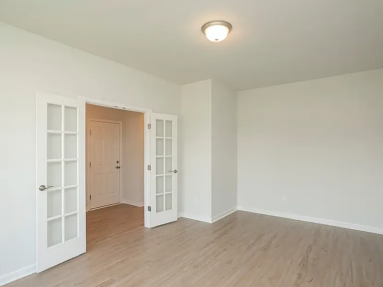 3707 Clementine Ln — Photo 3