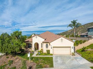 22015 Crestline Trl, Saugus, CA 91390