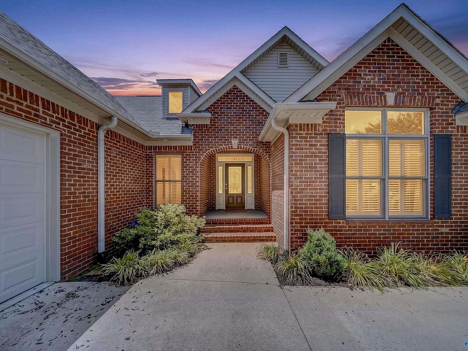 1st image of 23192 Piney Creek Dr