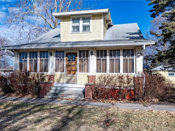 116 W Strain St, Sullivan, IL 61951