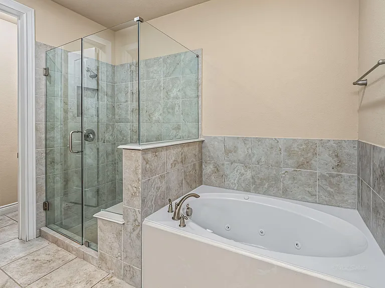 24227 Peralta Glen Ln — Photo 24