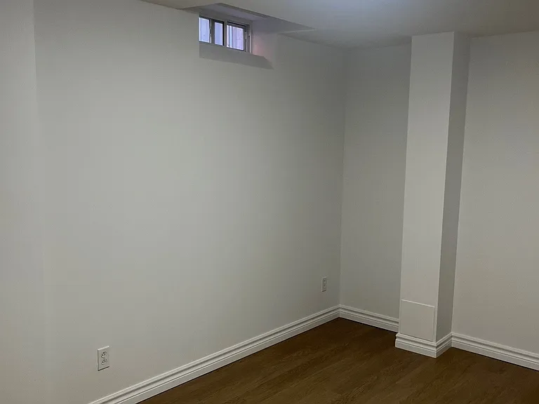 80 Pine Bough Mnr #BASEMENT — Photo 2