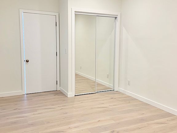4th image of 5201 W 20th St