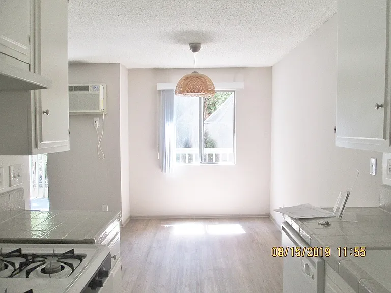 Lido Apartments - 3671 Midvale Ave — Photo 12