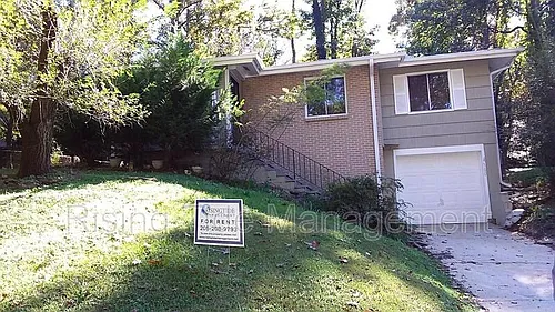 700 Biscayne Dr Photo 1