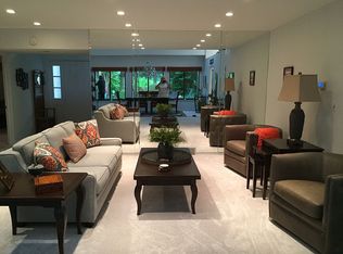 540 Hampton Ridge Dr, Akron, OH 44313