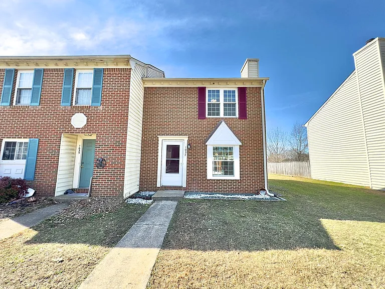 1037 Still Harbor Cir — Photo 1