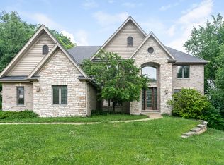 9009 Reserve Dr, Willow Springs, IL 60480