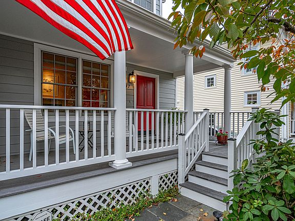 4th image of 2417 Davis Ave