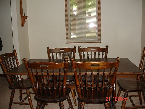 5th image of 718 Earl Lee Dr