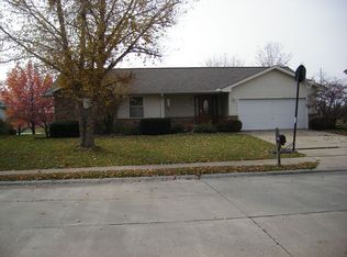 1333 Chancellor Dr, Edwardsville, IL 62025