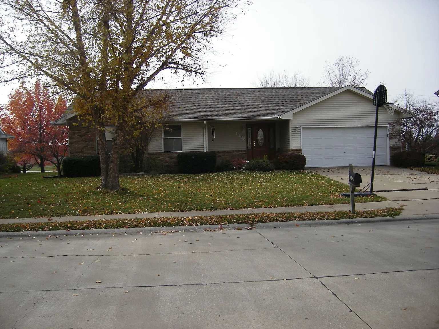 1333 Chancellor Dr photo 1