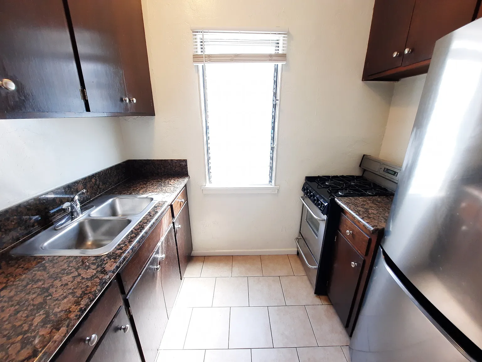 Studio, 500 sqft, $1,795 — Photo 3
