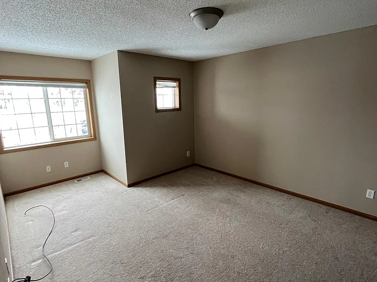 425 Cedar Pl — Photo 7