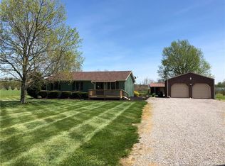 9408 Tunnel Mill Rd, Marysville, IN 47141