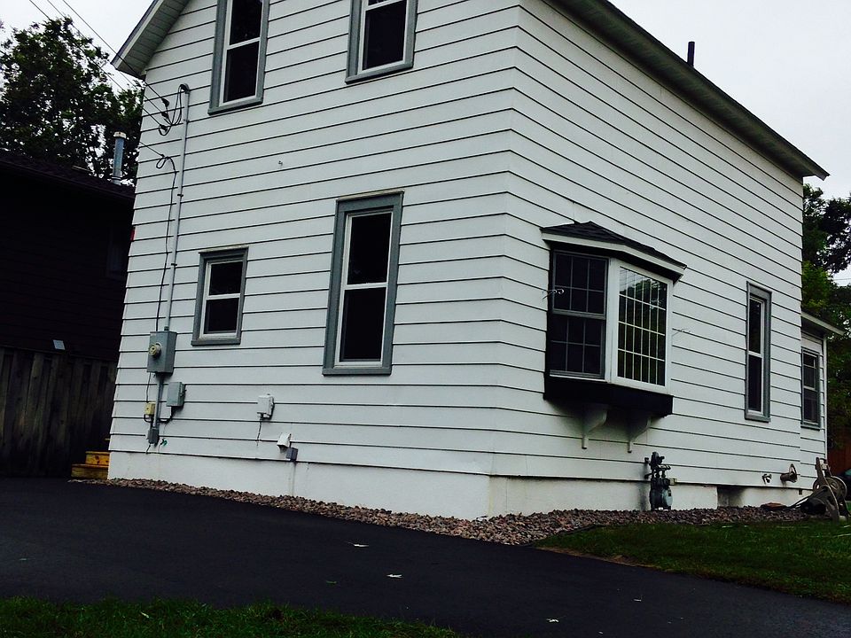 1st image of 1302 10th Ave S