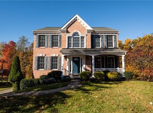 1646 Heritage Dr, Pittsburgh, PA 15237