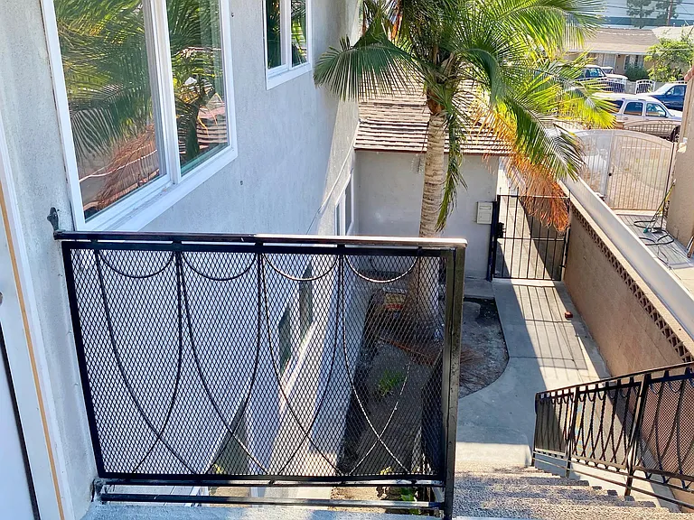 11670 Esther St — Photo 15
