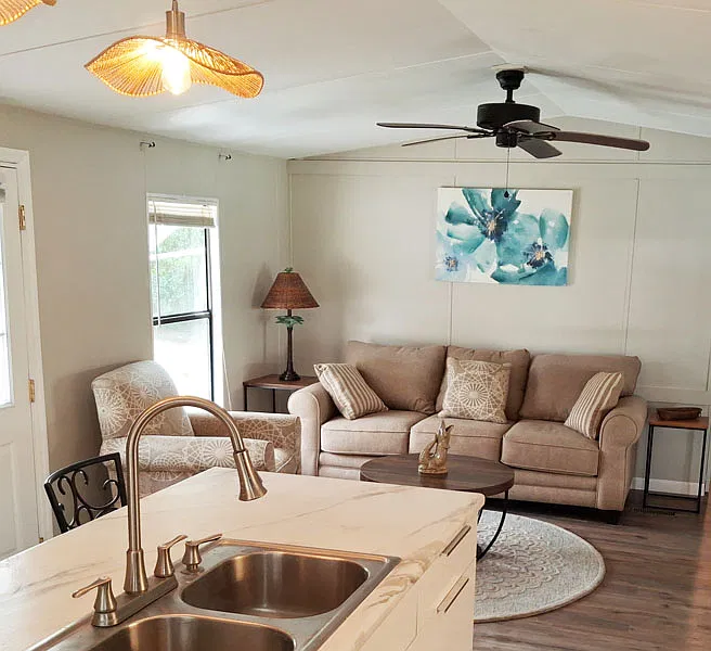 2 bed, 672 sqft, $1,200 — Photo 4
