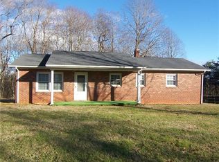 11 Finn St, Granite Falls, NC 28630