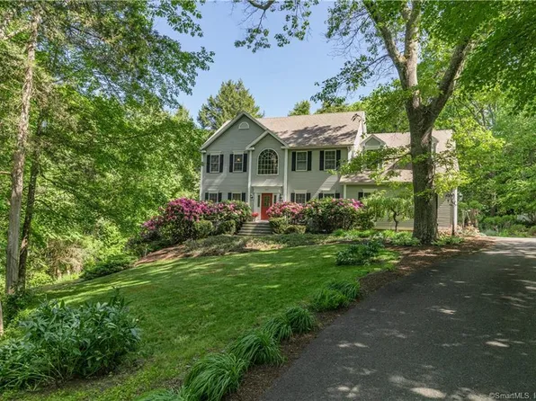 337 Luna Trail Extension, Southbury, CT 06488