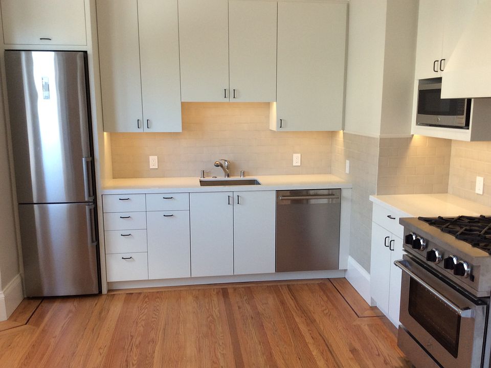 1st image of 1513 Waller St #Flat
