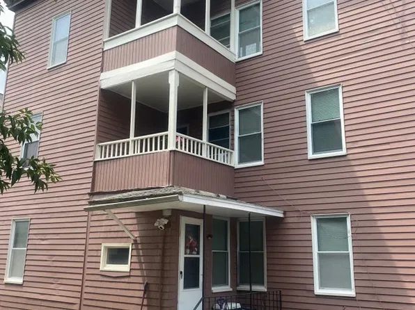 599 Rathbun St APT 1R, Blackstone, MA 01504