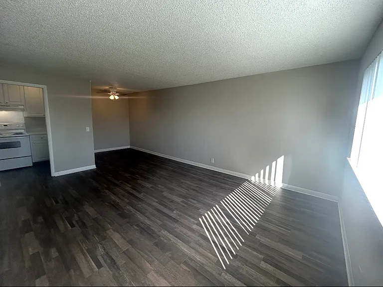 C102 Hickory Hill Ln #C102 — Photo 5